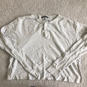 brandy melville long sleeve crop top